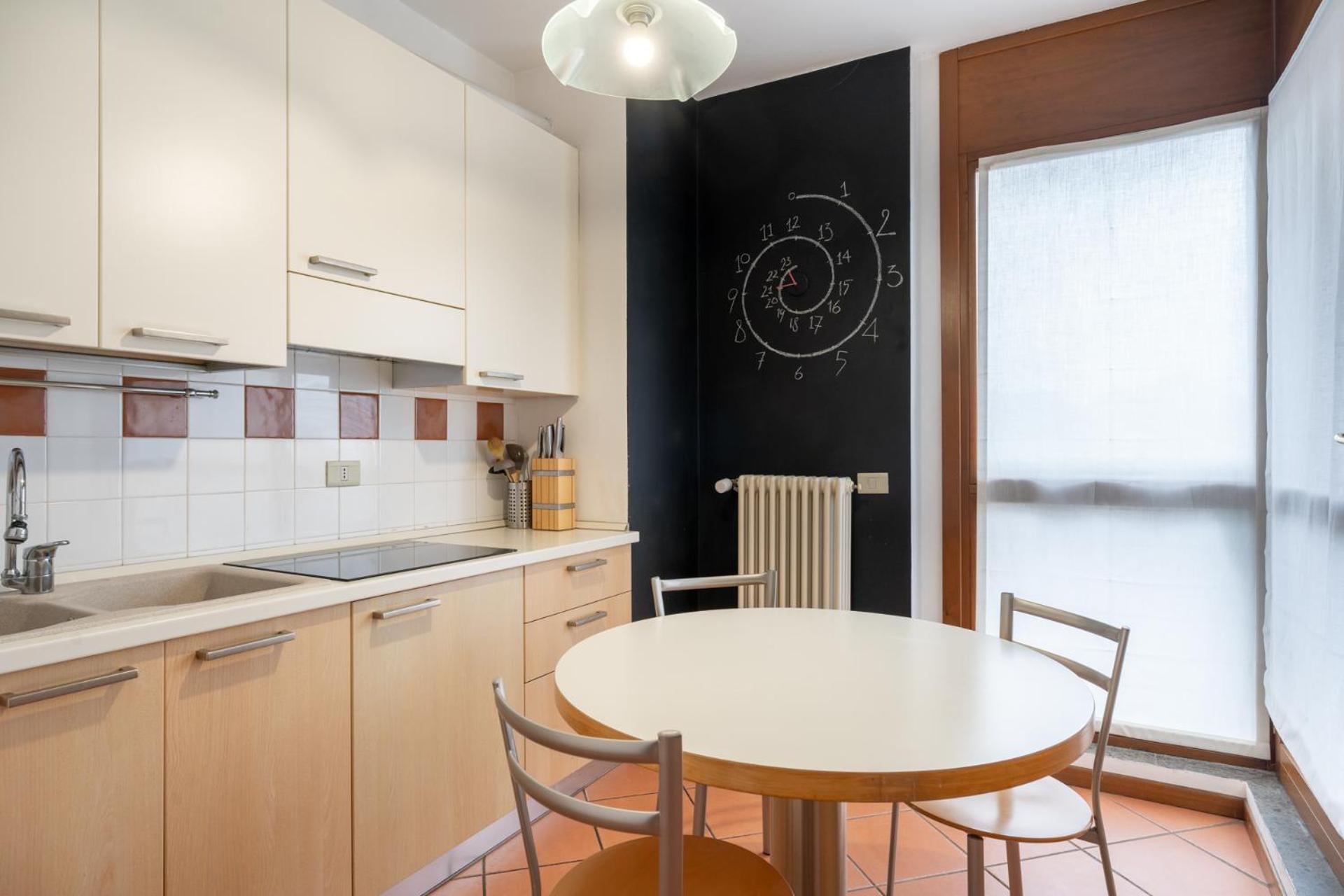 Spacious Bright Apartment Near City Center And Como Lake With Air Conditioning Lecco Kültér fotó