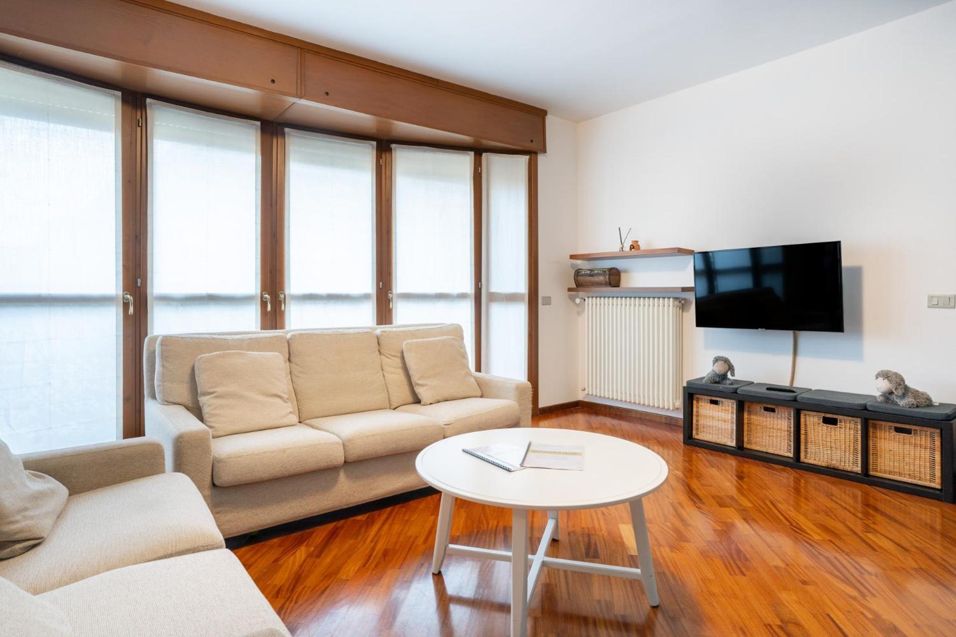 Spacious Bright Apartment Near City Center And Como Lake With Air Conditioning Lecco Kültér fotó