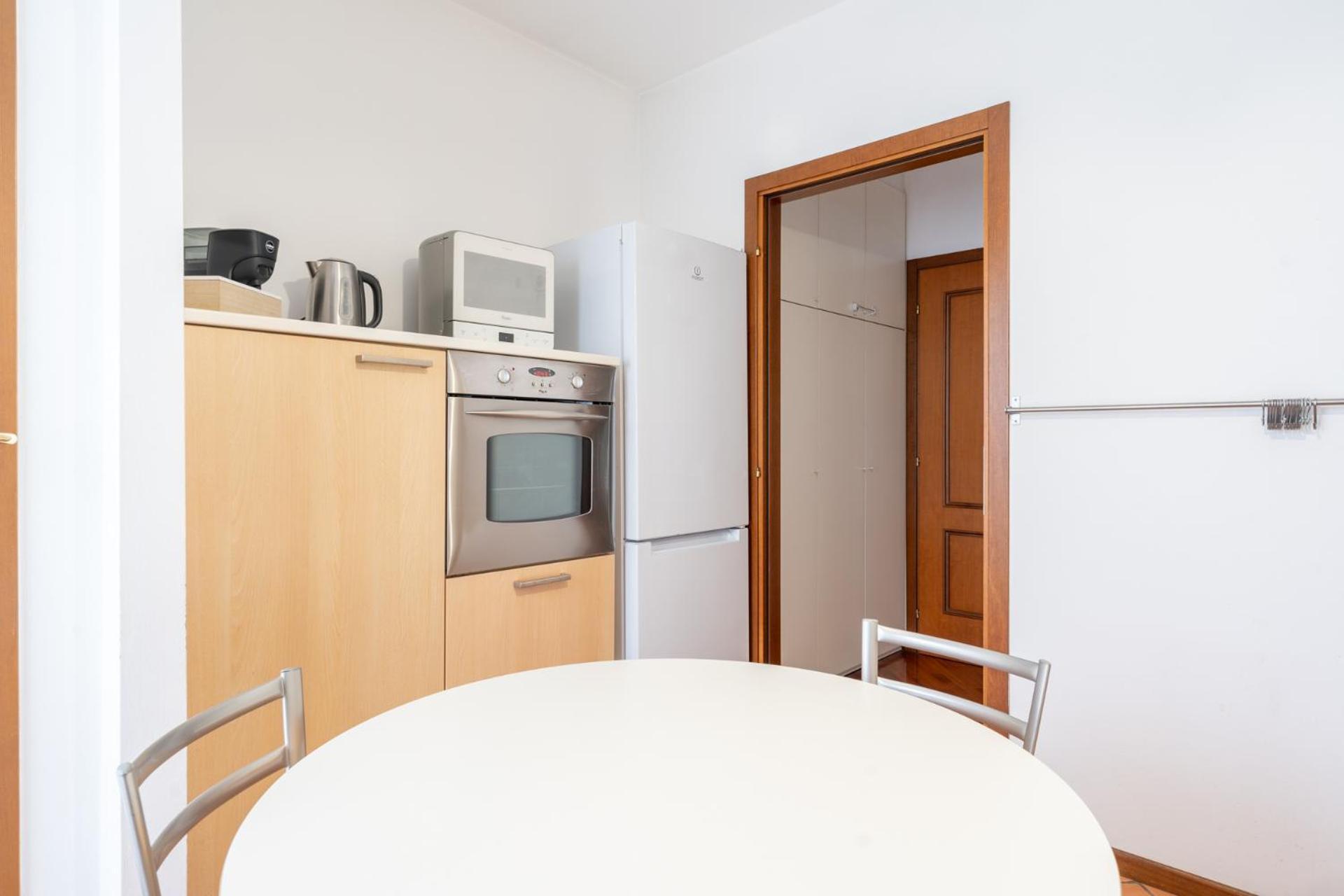 Spacious Bright Apartment Near City Center And Como Lake With Air Conditioning Lecco Kültér fotó