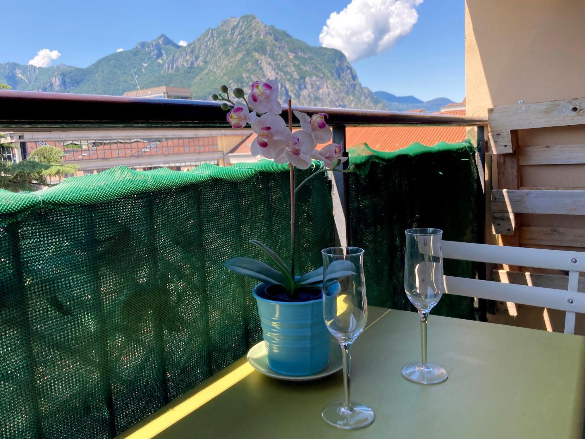 Spacious Bright Apartment Near City Center And Como Lake With Air Conditioning Lecco Kültér fotó